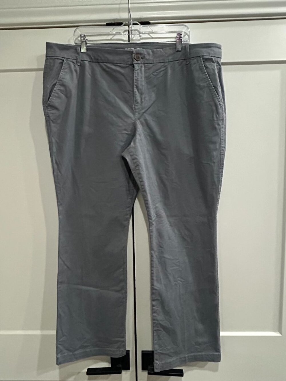 Old Navy Gray Bootcut Pants Women’s 18 Short Stretch
